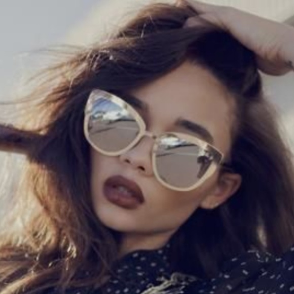 Quay Australia Accessories - QUAY // ltd edition gold super girl cateye sunnies